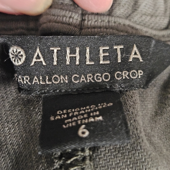 NWT Athleta Farralon  cargo crop size 6 - Picture 9 of 13